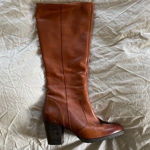 Clark’s 7.0 Leather Knee High Boot